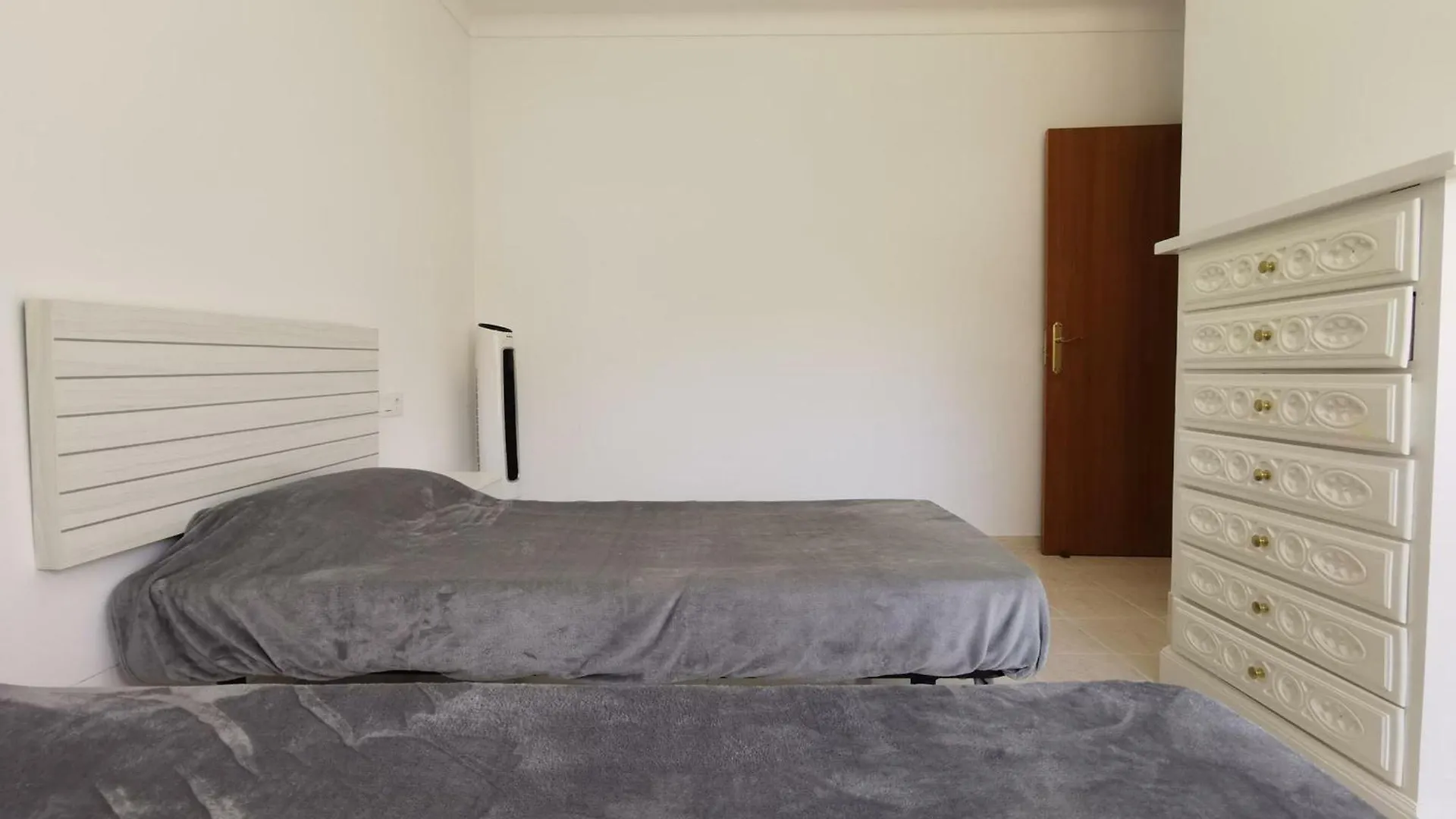 Apartment Apartamento Acogedor A 400M De La Playa En Llanca, Con Terraza Y Bano Hidromasaje - Es-89-135