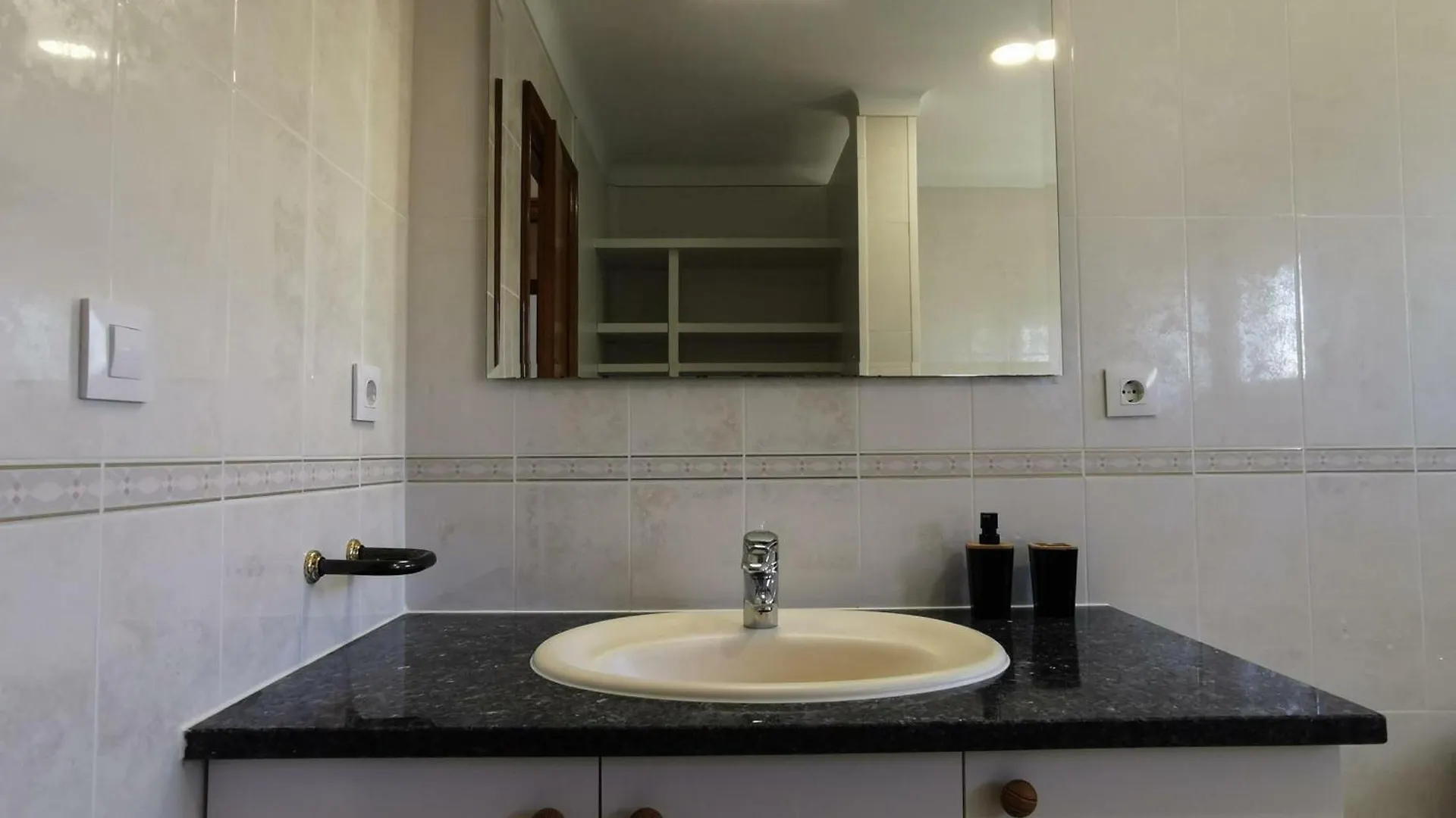 Apartment Apartamento Acogedor A 400M De La Playa En Llanca, Con Terraza Y Bano Hidromasaje - Es-89-135