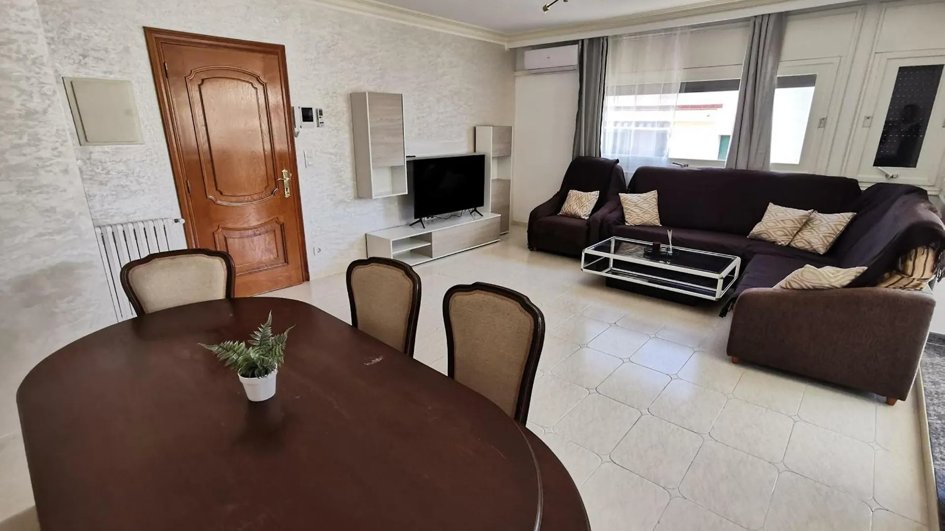 Apartamento Acogedor A 400M De La Playa En Llanca, Con Terraza Y Bano Hidromasaje - Es-89-135 Apartment Llanca